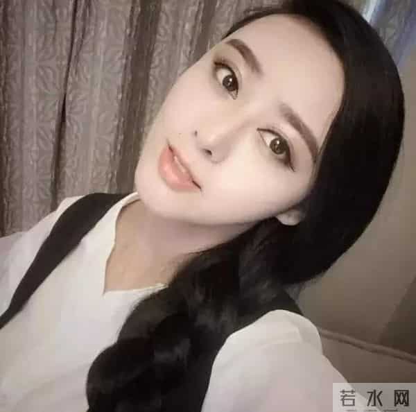 超女选手8年整成范冰冰,99%的相似度看呆李晨!