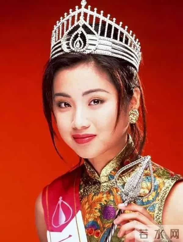 “最丑港姐冠军”莫可欣：成龙力推邵逸夫嫌弃，为方中信避孕12年