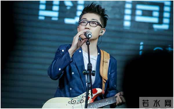 10年后再看金志文和金兰的婚姻，才明白成名后结婚是最好的选择