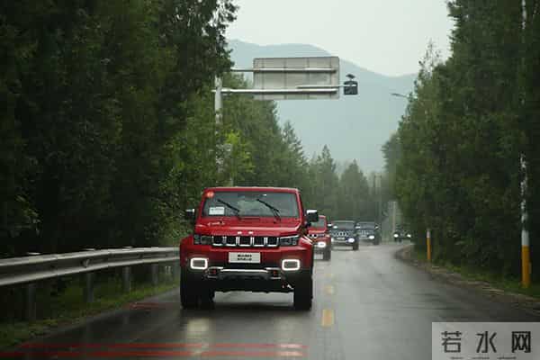 硬汉本色,试驾2020款北京BJ40城市猎人版