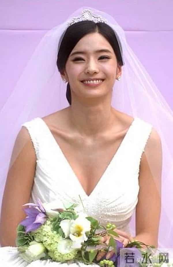 41岁韩彩英复出，首次公开亿万豪宅，全素颜上综艺让人认不出