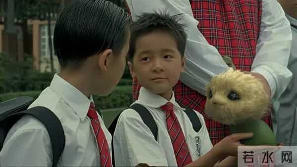 “太暴露”？女演员晒照引发争议