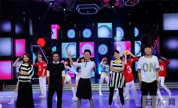 快乐大本营主播团堪比宫心计 谢娜吴昕为什么不和?