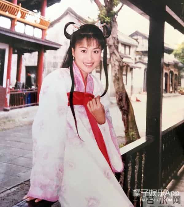 还记得陈小春版《鹿鼎记》的阿珂吗？她51岁长这样