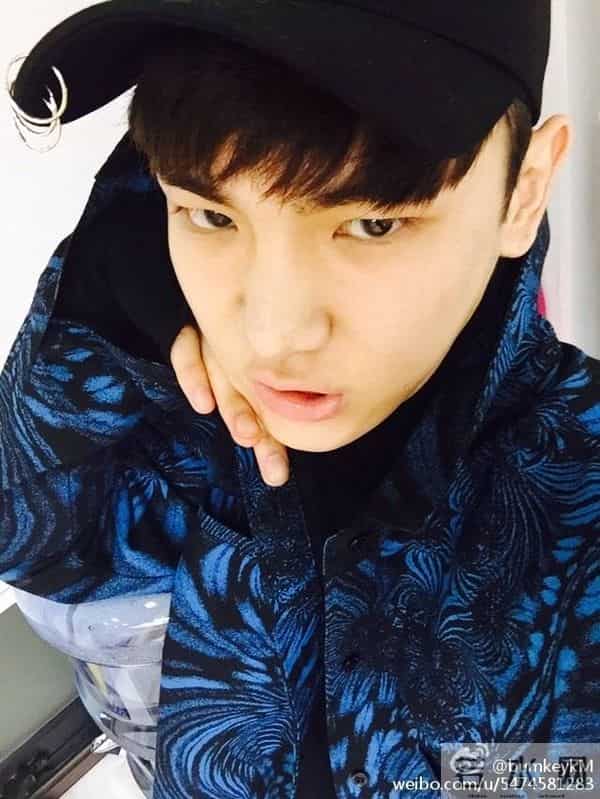 [SHINee][分享]160412 起范为韩国棒球队应援 新发型更加童颜可爱