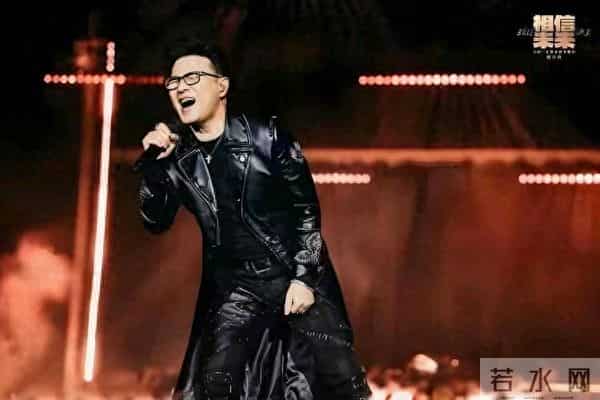 汪峰演唱会翻车，葛荟婕补刀：只往女人身上使劲，唱不上去很正常