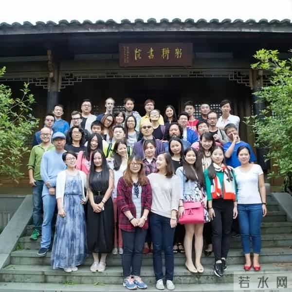 他隐居多年,罕见出山,一句话让人泪目