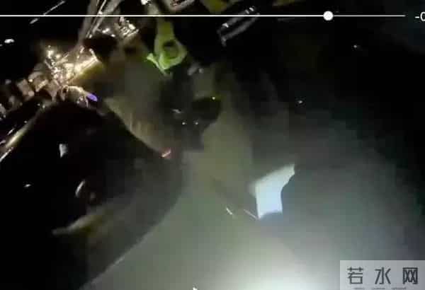 自夸天生车手的陈乔恩酒驾被捕，或许是胡彦斌高晓松的教训没背熟