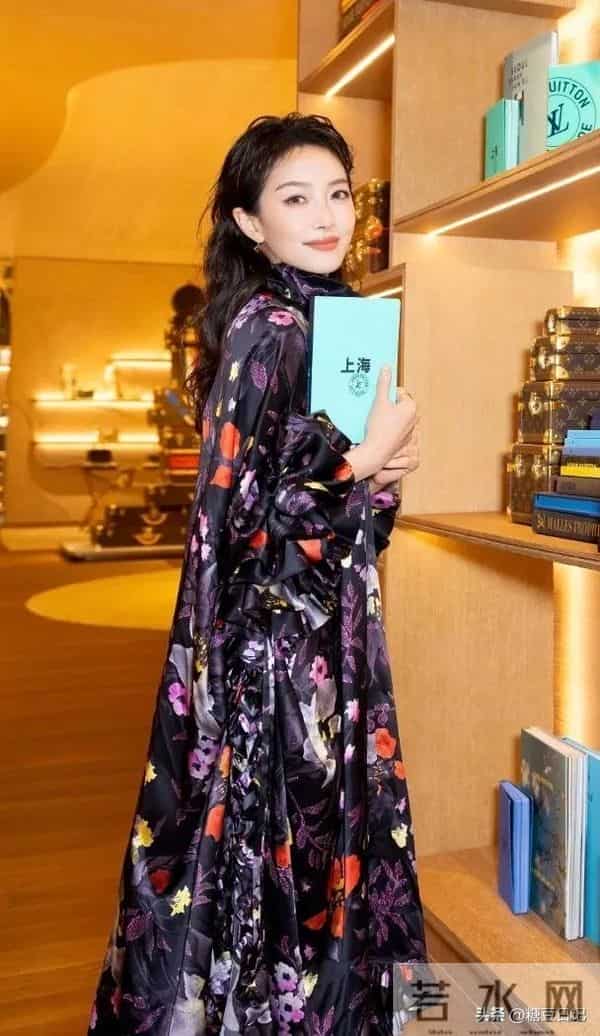 尼坤胖出三下巴模样大变,宋茜容貌更甚从前,维尼夫妇磕不下去了