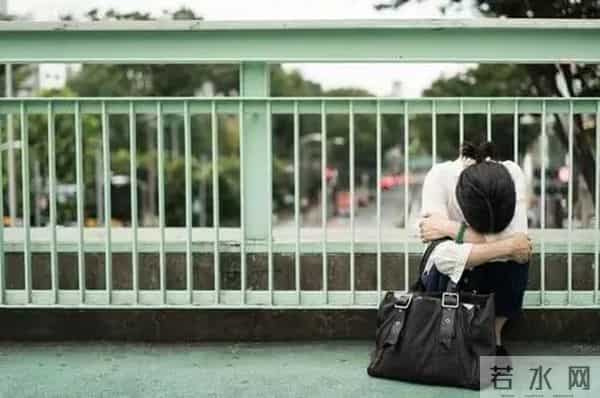 疫情之下,越来越多的日本贫困女性投入AV行业