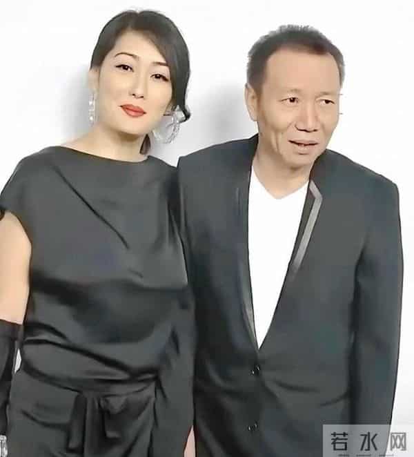 被老外骗财又骗色,反手就嫁北京亿万富豪,如今无儿无女也很受宠