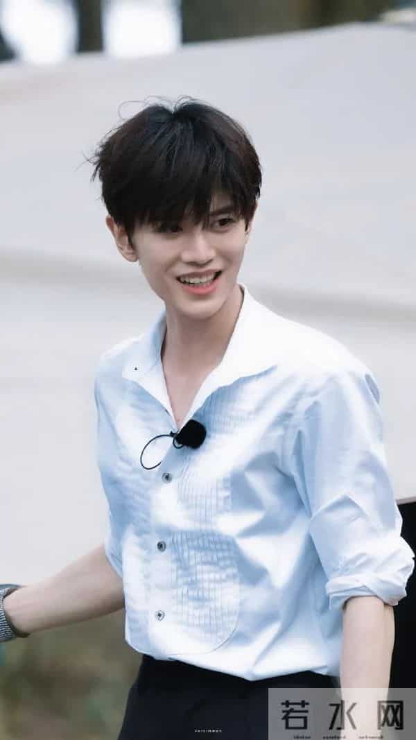 中国十大帅炸天运动员！刘翔颜值不及成就，宁泽涛退役仍圈粉