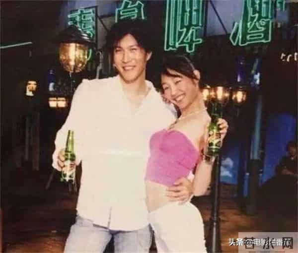 白百何带儿子见前夫,陈羽凡渐显“衰势”,儿子摸老爸肚腩