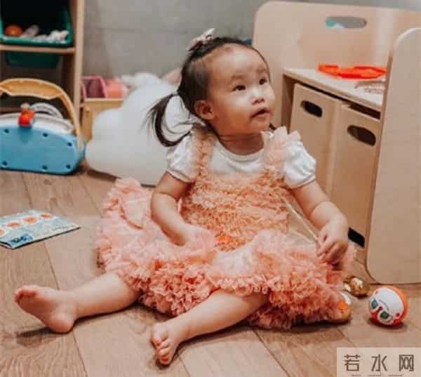 这是糊透了?欧弟宣布离婚却无人问津,也许不该离开《天天向上》