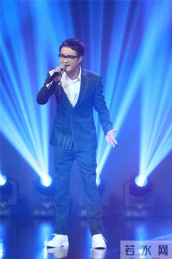 华少朱丹同台“相爱相杀”《嗨！蓝朋友》重燃“记歌词”战火