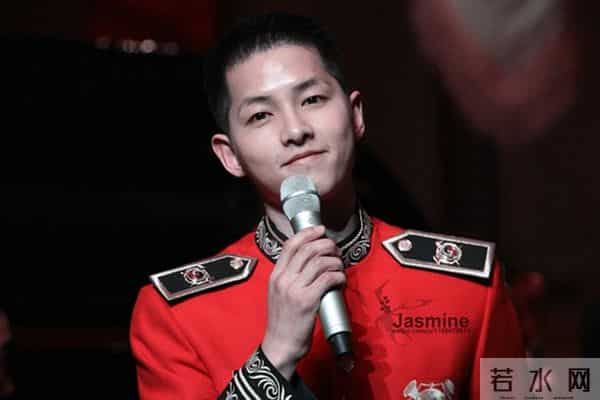 爆宋仲基服兵役期间来北京活动照!解析《太阳的后裔》凭啥火?