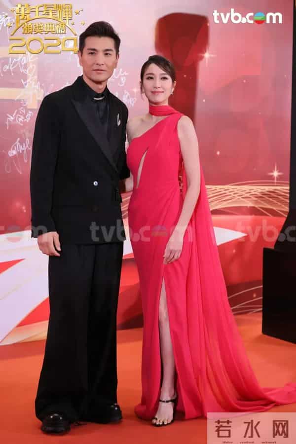 TVB颁奖礼：杨怡紧身礼服抢镜，陈自瑶好美，视后龚嘉欣造型翻车