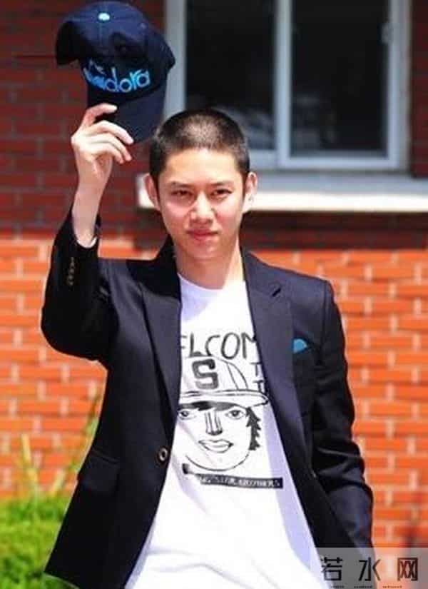 SJ金希澈14年前车祸严重,判定残疾4级,已无法参加组合活动