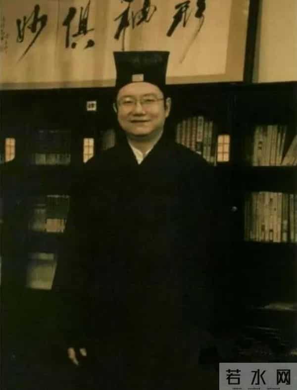 “水下闭气”2小时的李一道长,被拆穿后去美国,混不下去又回国