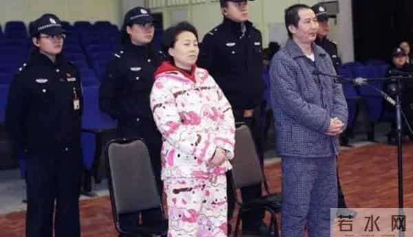 大佬弟媳成重庆女老大：为祸一方18年，包养16个情人风花雪月