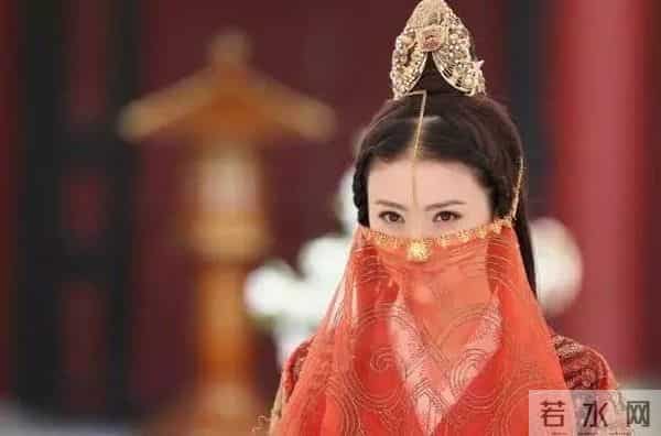 荣仓奈奈和贺来贤人宣布结婚;《大唐荣耀》剧组拍摄时引起大火;李洪基疲劳累积,7日前往医院...