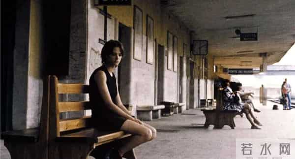 意大利性感女星艾莎.阿基多10部经典影片，她为艺术献身值得称赞