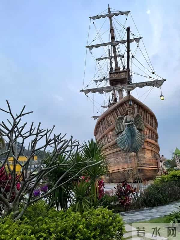 我,盲人按摩师,手指不灵活,21岁还不会用筷子,想转行当主持人