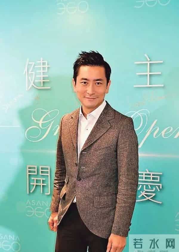 与老婆相继离巢,47岁TVB小生范振锋宣布结束10年宾主关系