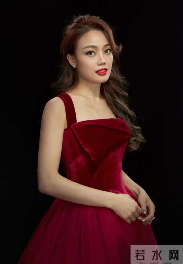 至今未嫁人的8位大龄女港星，最小42岁，个个情路坎坷，让人心疼