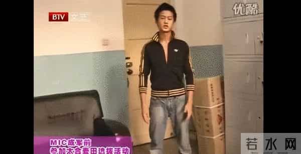 女装大佬?卖螺蛳粉?这个刚红起来的男星,私下居然是"两副面孔"