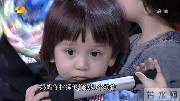 还记得《天才宝贝》的小主角吗？长大后兄弟三人长相太逆天了!