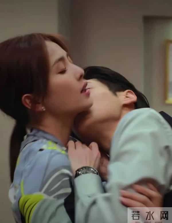 白鹿吻戏启示录：教科书级吻戏，我们嗑的究竟是糖还是演技