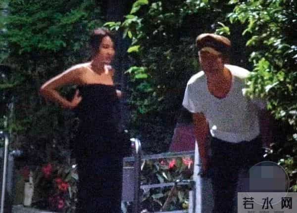 愤怒！吸毒男星复出当导演，新片正式上映，为了挣钱脸都不要了