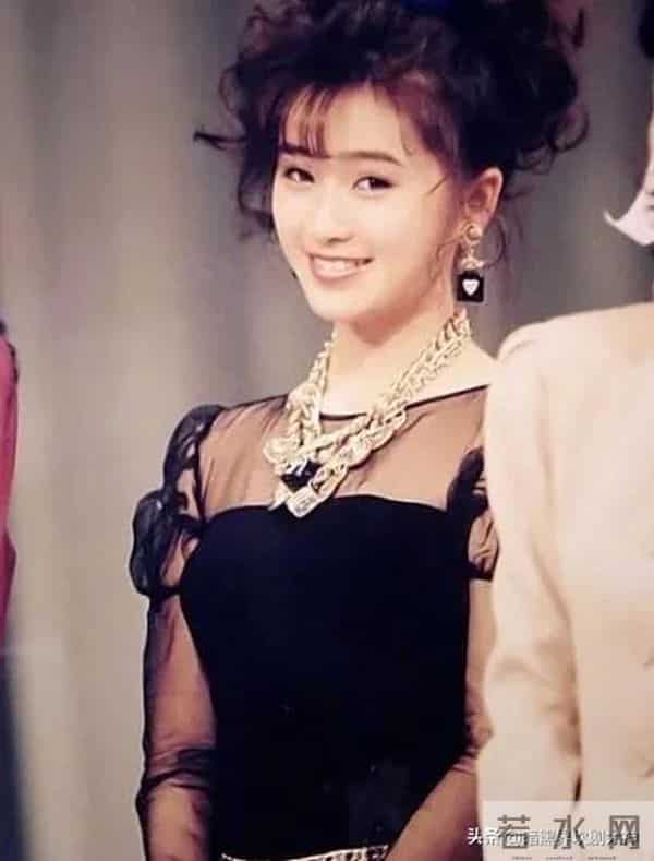 中日韩知名女星的纹身那个好看？有纹在很私密的地方你看过吗？