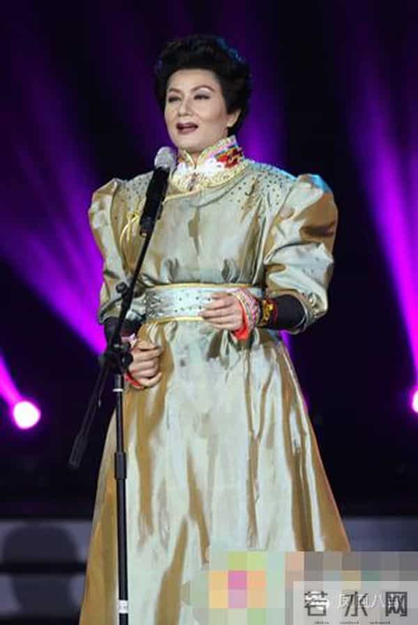 贾玲扮刘欢，大张伟唱蔡琴，你还记得当年的百变五侠吗？