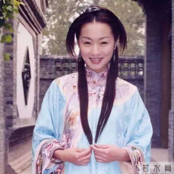 被造黄谣20年,51岁的她“官宣结婚”打脸全网:别来评价姐的人生