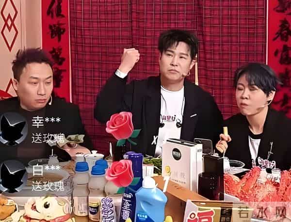 44岁小沈阳现身故宫,没人认识还找三个保镖清道 网友嘲讽:谱真大