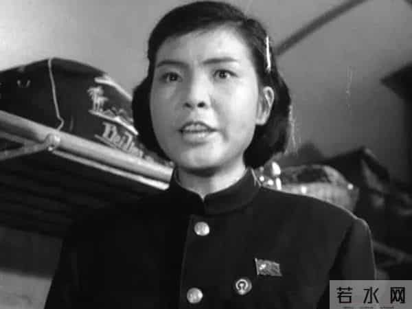 62年前的《12次列车》：真实事件改编，“容嬷嬷”李明启首部电影