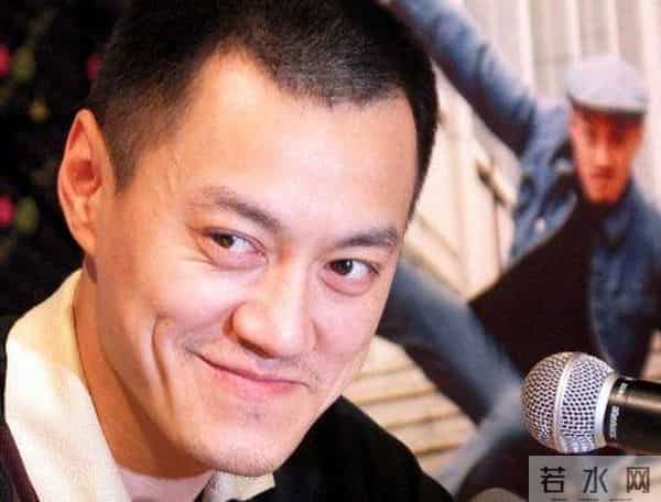 雪村：离过一次婚，2婚娶小13岁娇妻，和父亲相爱相杀