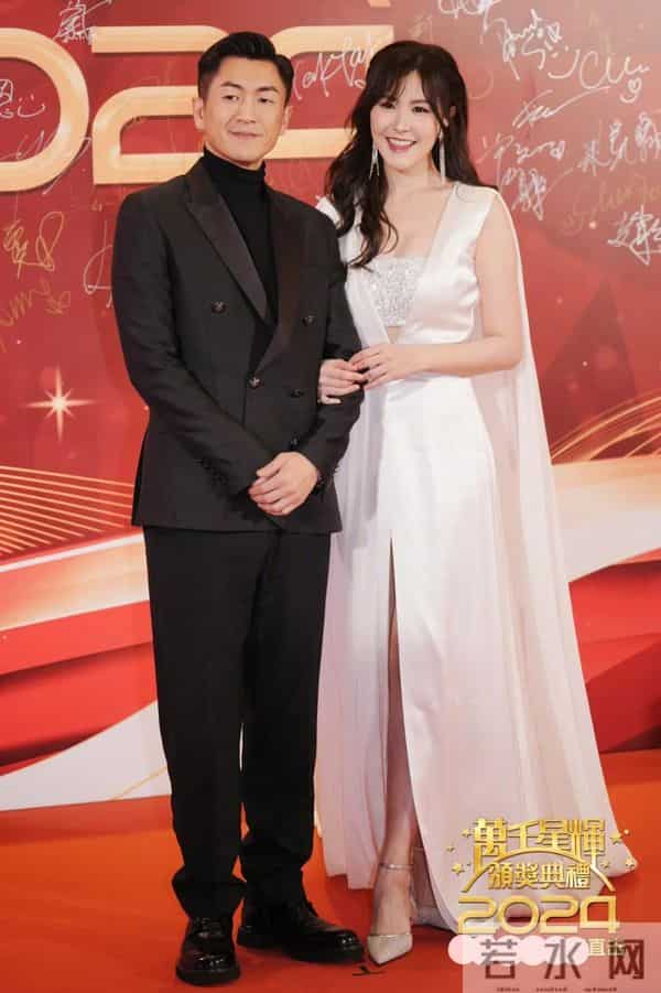 TVB颁奖礼：杨怡紧身礼服抢镜，陈自瑶好美，视后龚嘉欣造型翻车