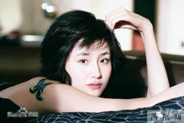 万小刀：征服俄罗斯的“三级女星”