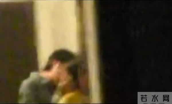 丑出新高度！ 长成这样的他曾被董洁爱过