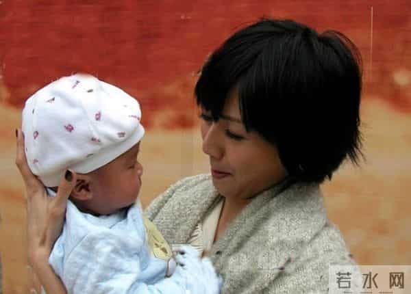 孙燕姿产子后积极复出的真相，居然是这样的？