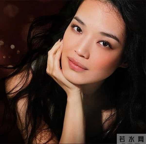 19岁被迫,拍出全裸写真,20岁一脱成名,性感女神的舒淇成长之路