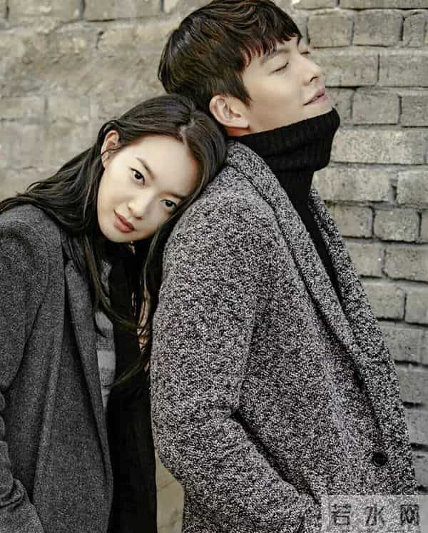 热搜第一的“顶流姐弟恋”:当10年“爱情神话”照进现实