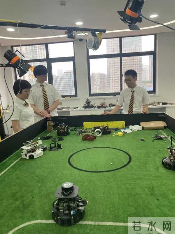 奋勇争先实干家｜“魔法校长”“数智学谷”和“科创部落”