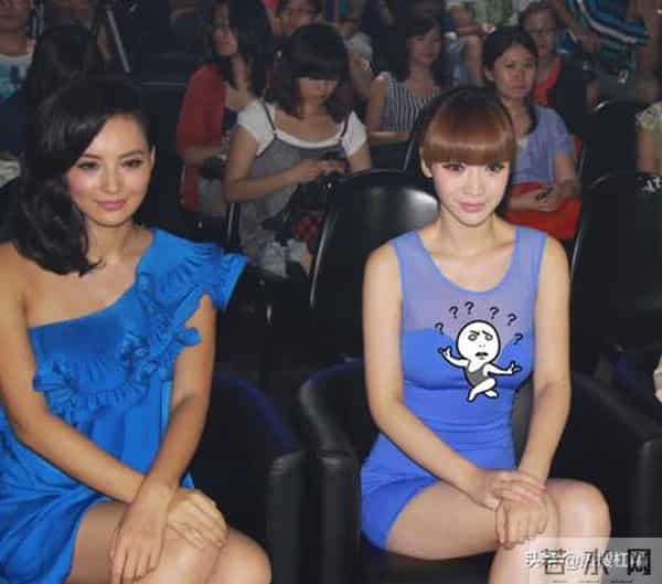 柳岩和男友在睡懒觉,突然门被打开,男友妈妈要教柳岩做辣椒炒肉