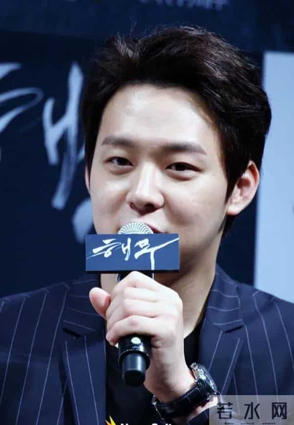 屋塔房王世子播出10年，朴有天从天堂坠落，他却打了漂亮的翻身仗