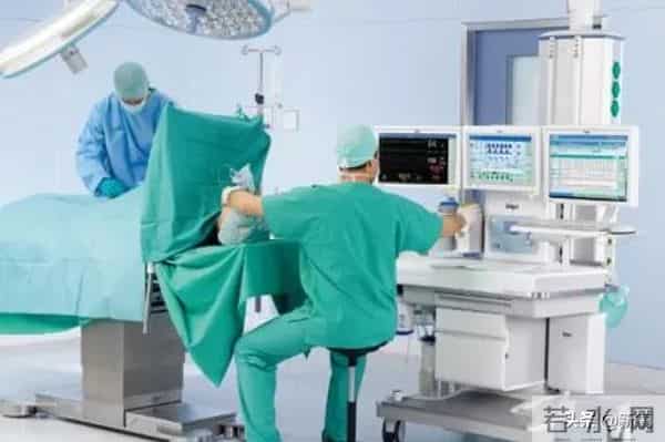 顶级豪门孙女赴韩吸脂隆胸后死亡，这是选了什么破野鸡医院啊