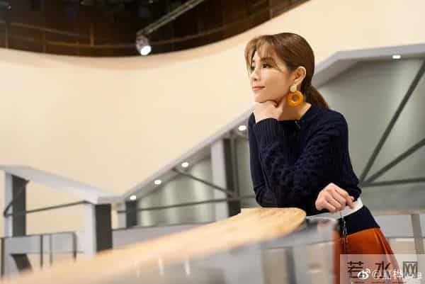 被骂“同性恋”、变性人，失恋自残后嫁给高富帅，她经历了什么？